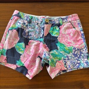 Lilly Pulitzer Navy Floral Callahan Shorts